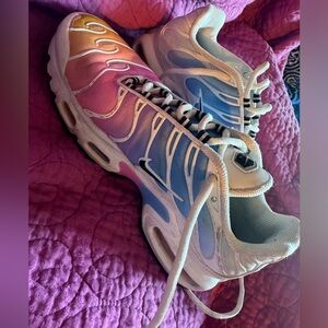 Sz 6 1/2 Nike Air Max Plus Summer Gradient Womens 605112-115